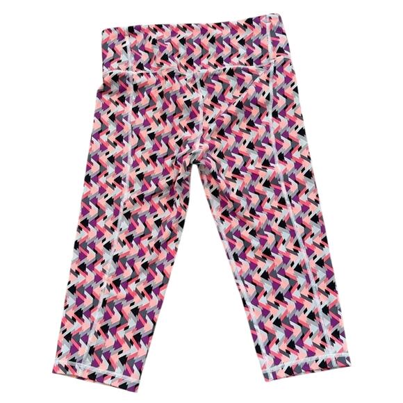 Victoria’s Secret Sport Knockout Capri Leggings Multicolor Chevron Print Size M - Picture 3 of 3